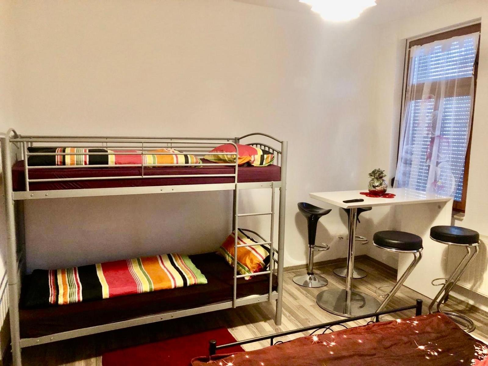 Ferienzimmer Healing Und Montuerwohnung Weißenfels Exterior foto