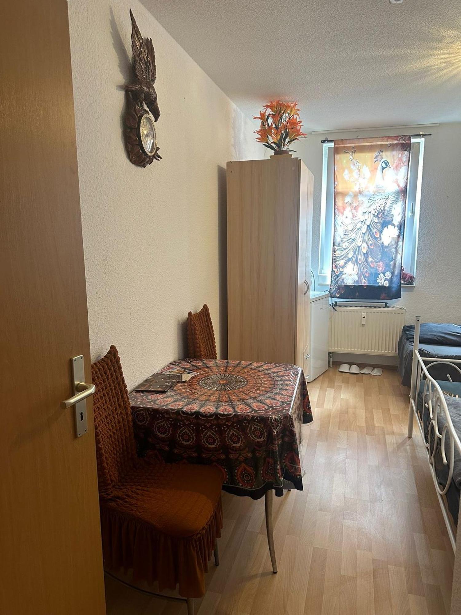 Ferienzimmer Healing Und Montuerwohnung Weißenfels Exterior foto
